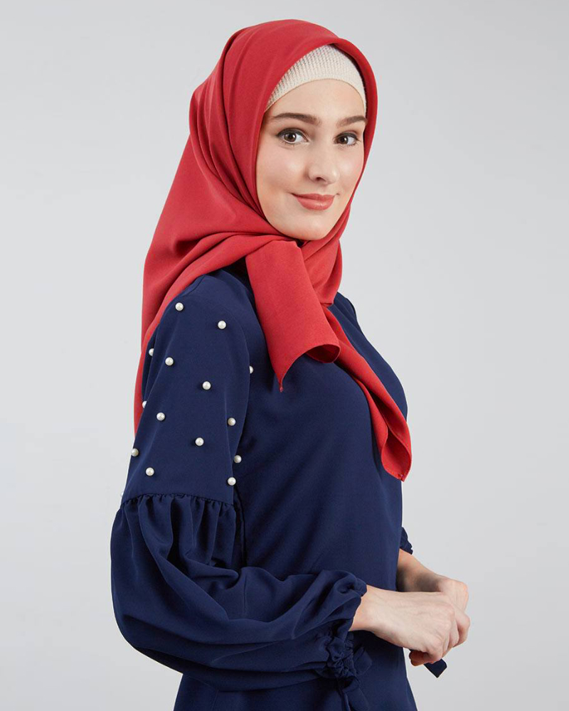 Cewek manis Model Hijab Merah