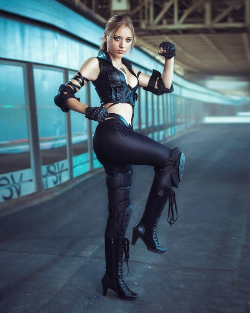 Sonya A. Blade Cosplay Seksi dan Manis Mortal Kombat