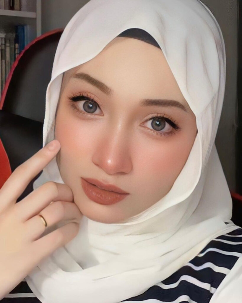 Pipih merah cewek manis pakai Jilbab Muslimat Cute