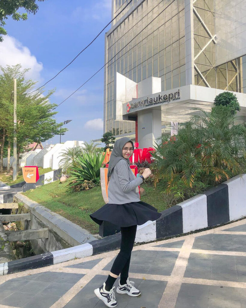 Rok MIni Hijab Legging Pegawai Bang Rok Mini Tersingkap SMA