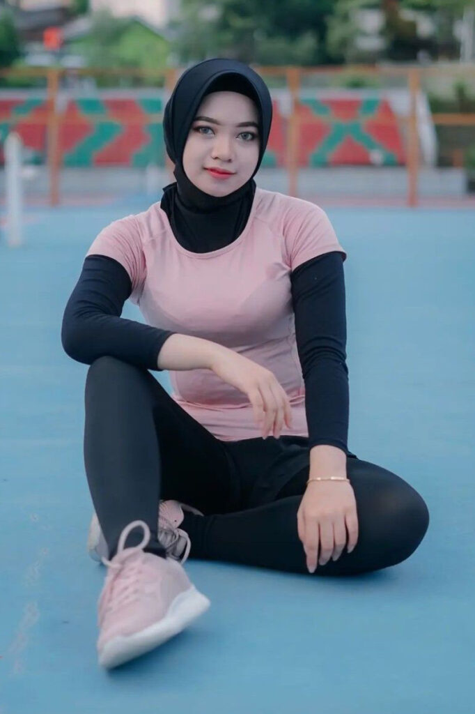 JIlbab Ketat Baju Kaos Bulat Legging HItam Jilbob