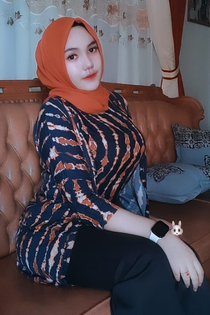 HIjab Seksi Indri Wulandari