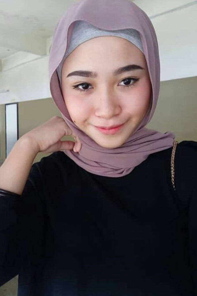 Jilbab manis Nurul Nafsiha Seksi Cantik