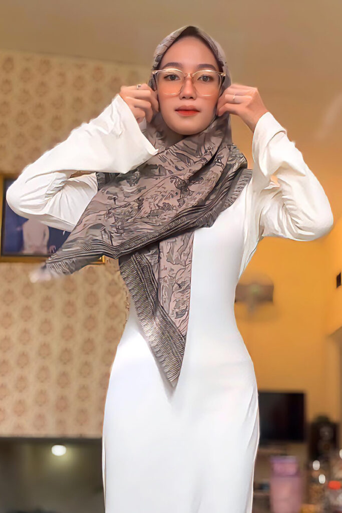 Kaos Putih Ketat Fadhila Razak Viral Body aduhai