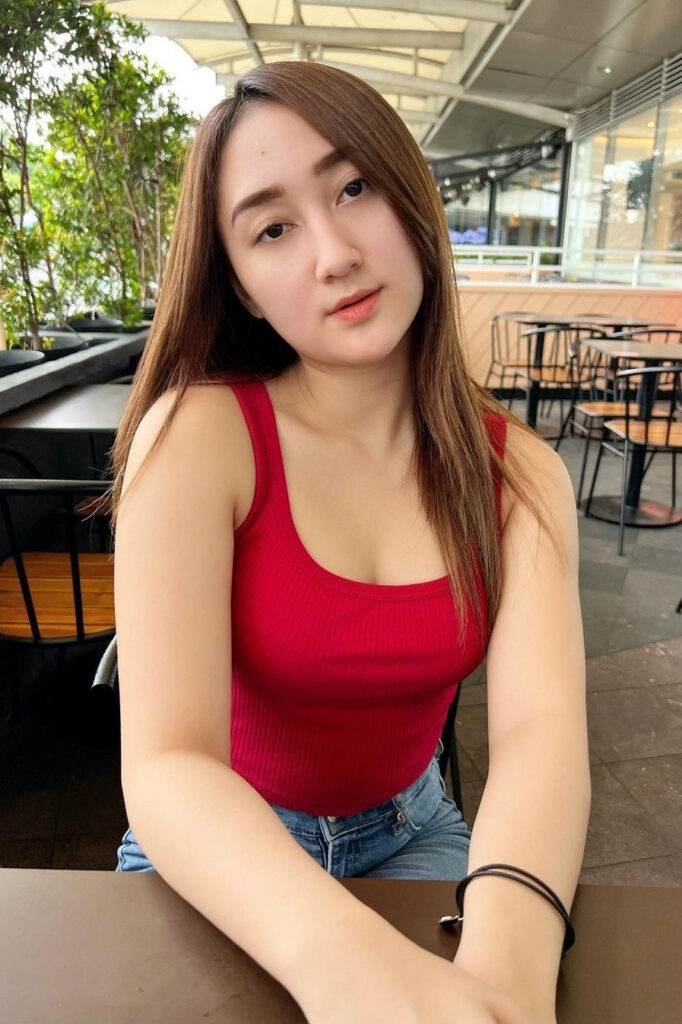 Sandrina PAP Tanktop Merah seksi dan super hot