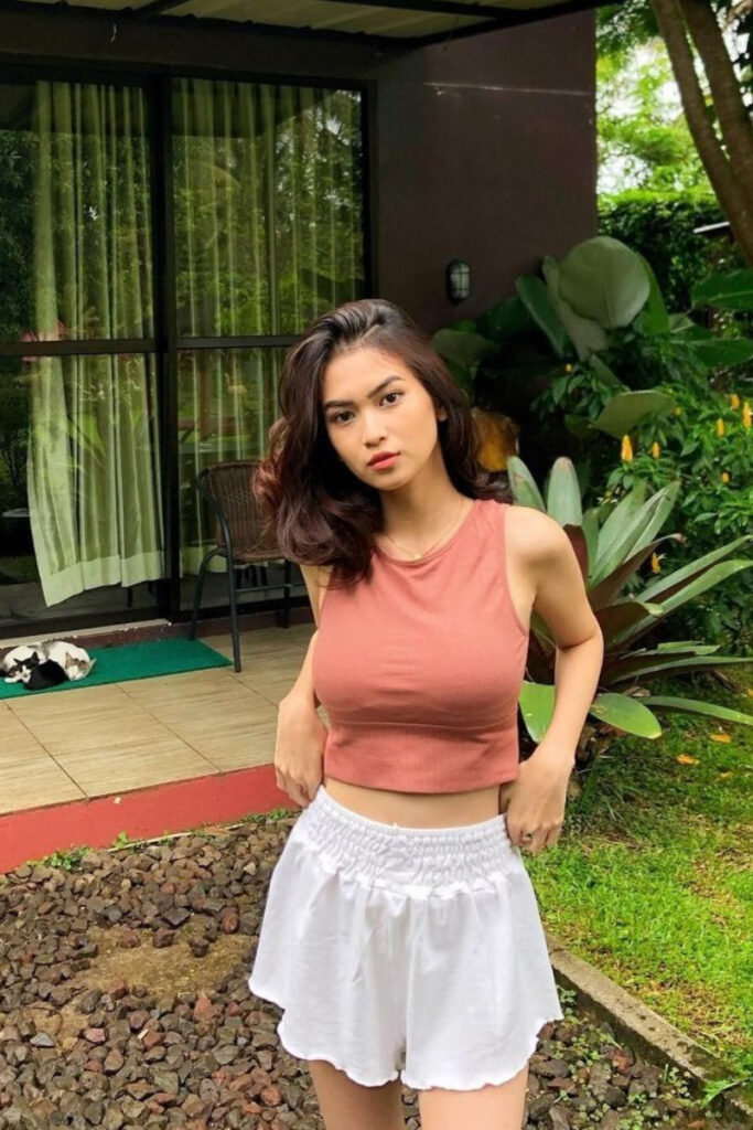 Tanktop Coklat seksi Nude safira kaunang