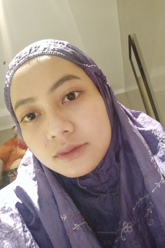 cewek manis cantik selife mukena wudhu