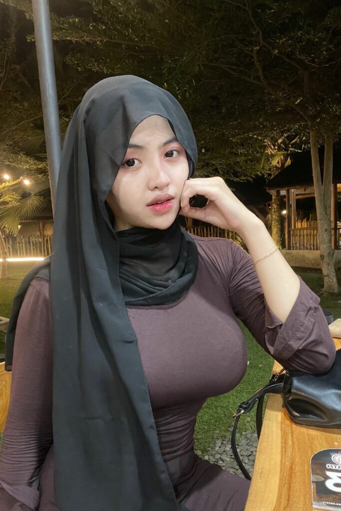 Nadya Novita Sari Selife Menggoda Teasing Selebgram Hijab Lucu Imut