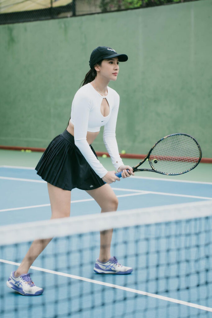 Rok Mini Seksi Anya Geraldine Tenis Paha Mulus