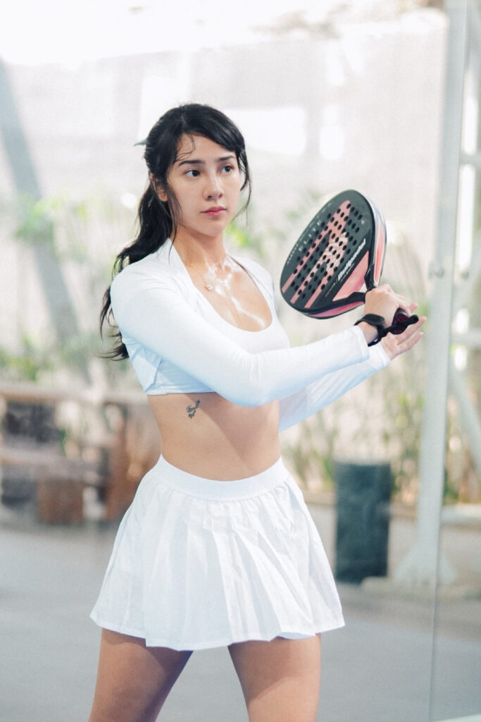 Rok Mini Seksi Anya Geraldine Tenis Main Tenis