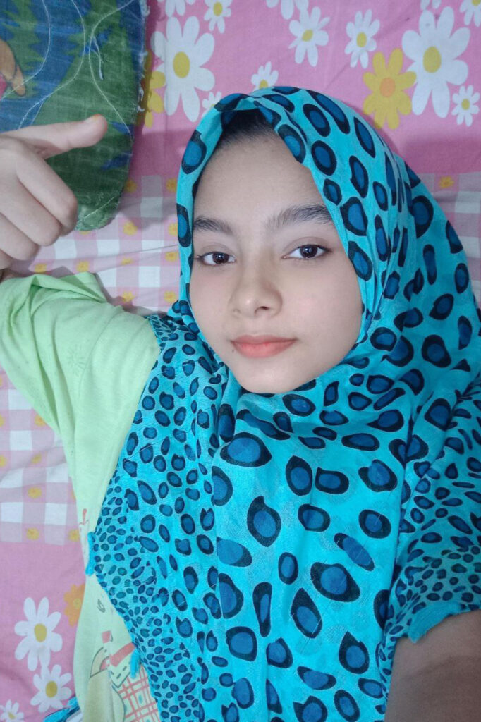 Cewek Tudung Malaysia Viral Fitri Selfie PAP Tidur di kasur