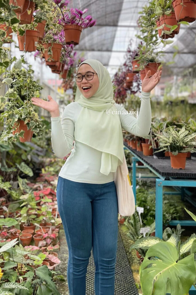 Eina Keina Celana Jeans Ketat Hijab Seksi