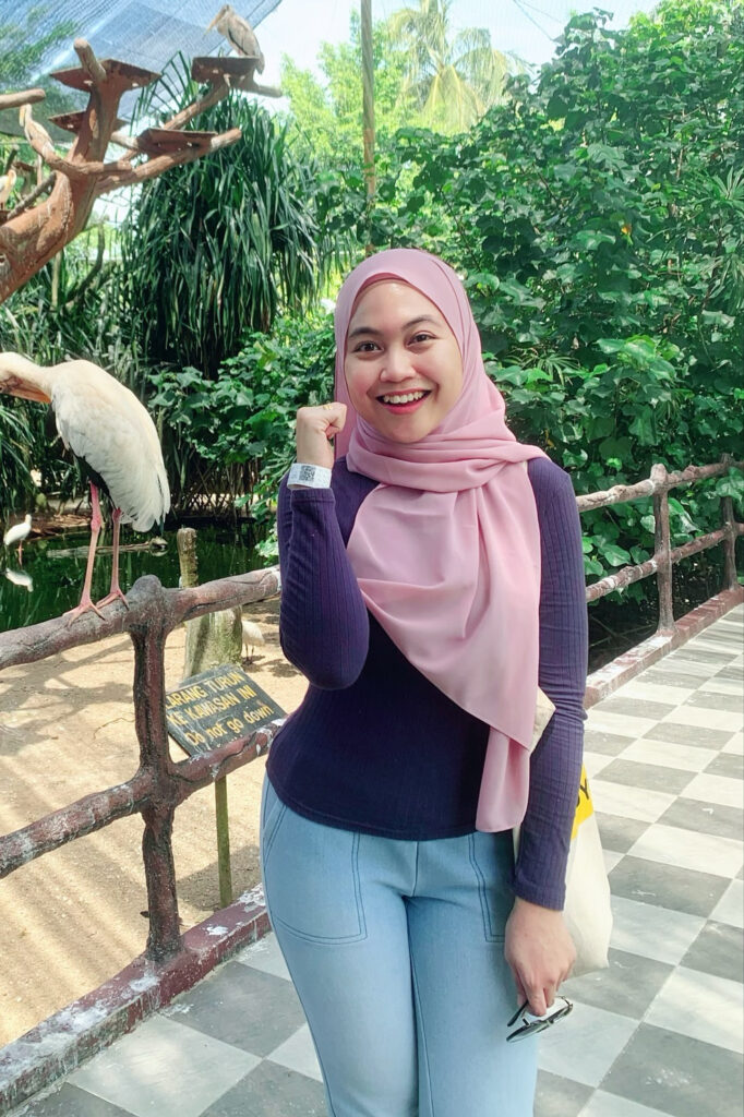 Eina Keina Celana Jeans Ketat Hijab main burung