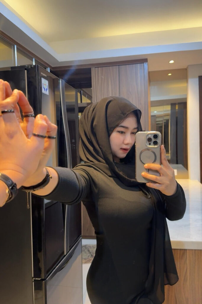 Selebgram Hijab Seksi Bigo Niswahbm Iphone Boba Hot