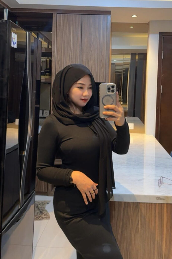 Selebgram Hijab Seksi Bigo Niswahbm Janda