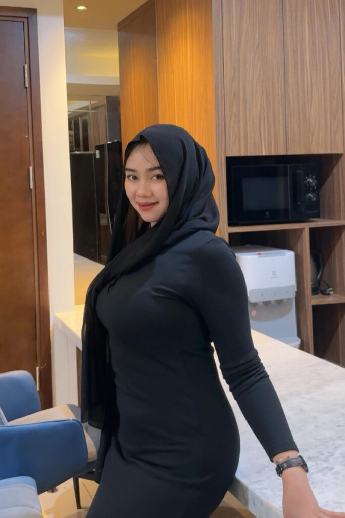 Selebgram Hijab Seksi Bigo Niswahbm Menggoda Niswatun Habib Mailana