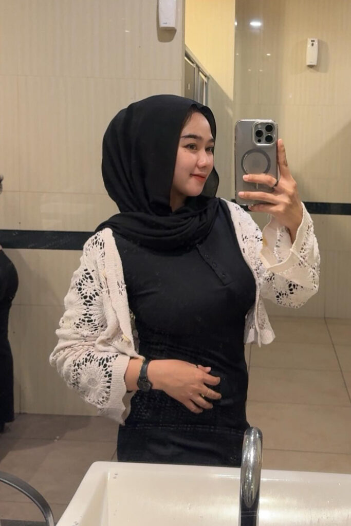 Selebgram Hijab Seksi Bigo Niswahbm Selife Iphone Boba Pamer Boba