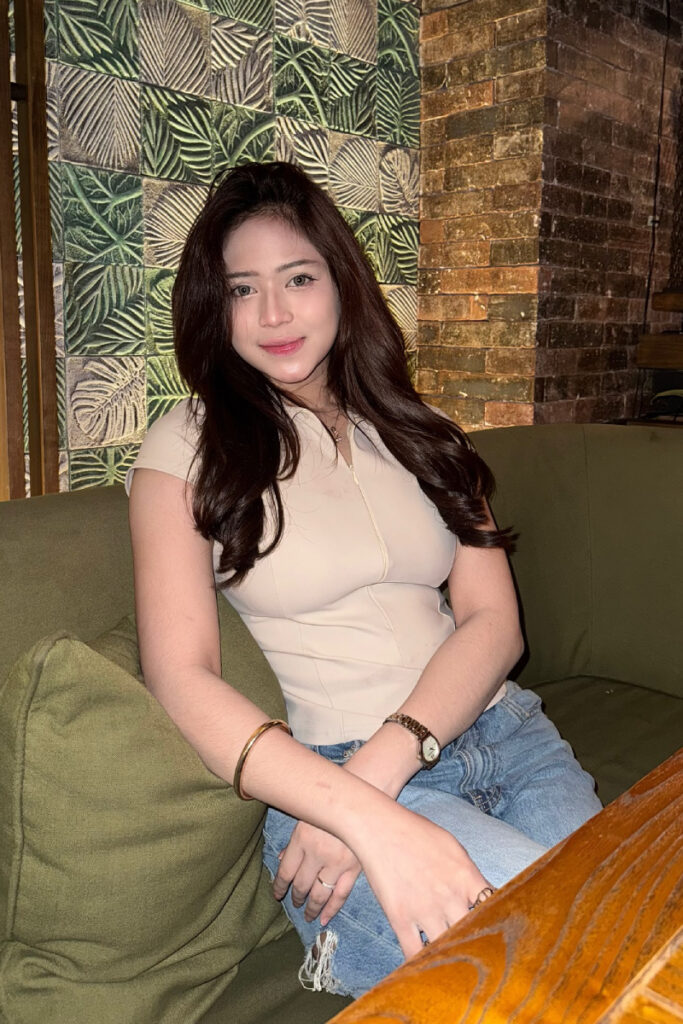 Selebgram Makassar Seksi Nira Doer