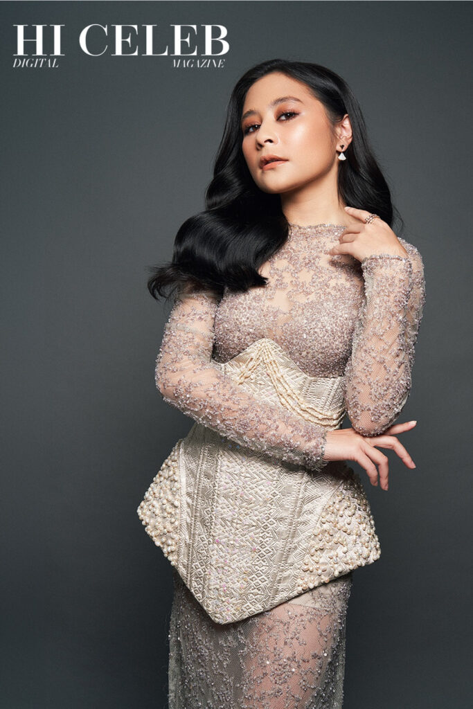 Photoshoot Foto Studio Prilly Latuconsina elle Brokat Seksi