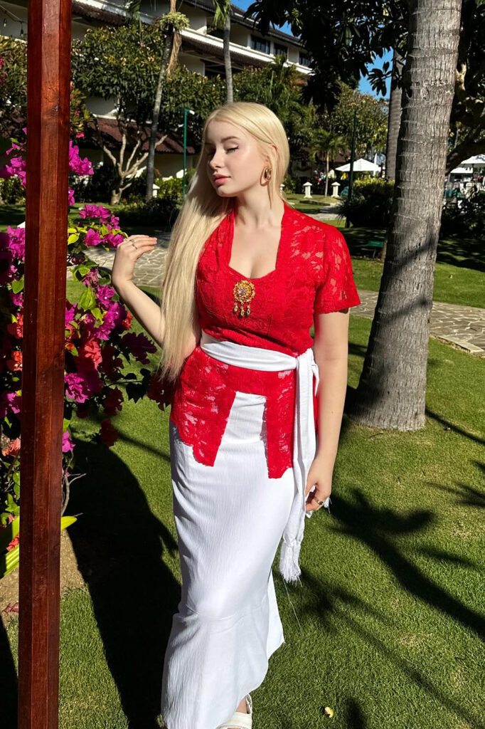 Dasha gartman - Barbie Bule Indonesia Kebaya Tradisional Merah Putih