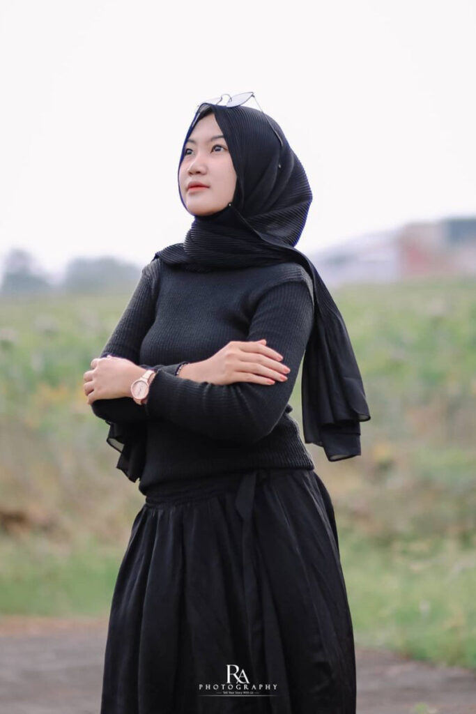 Foto Model Hijab Manis Shpae of Boobs