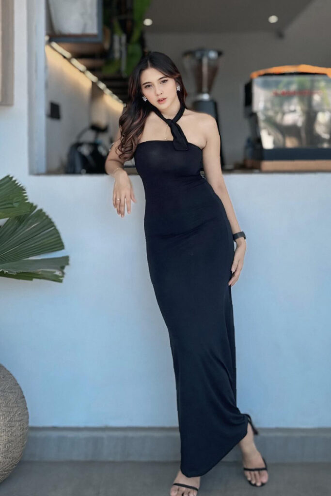 Angel Good ponsel Bila REforma Devi Seksi dress hitam