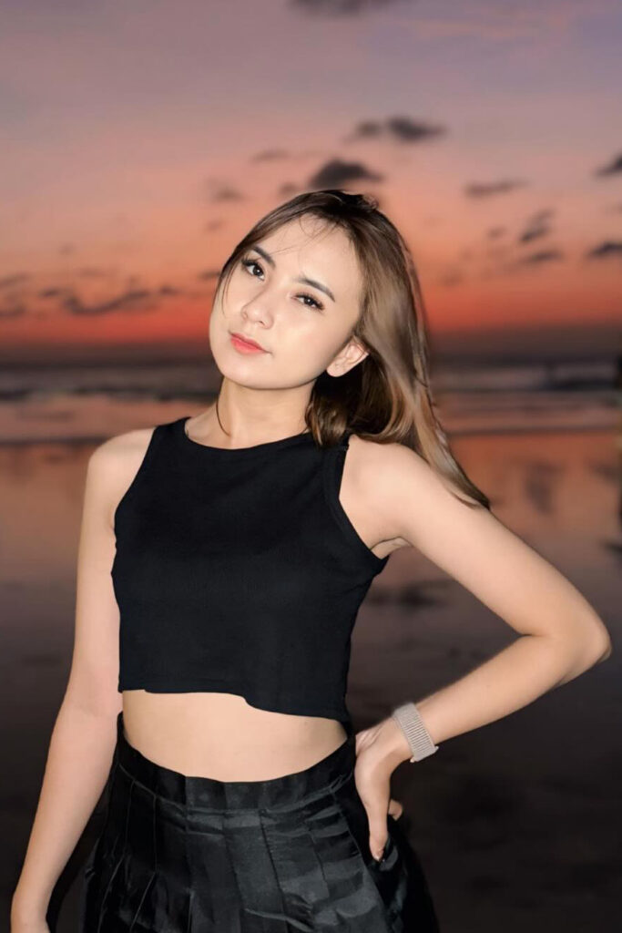 Avita Karina Good Ponsel Angel Seksi Chindo Sensual