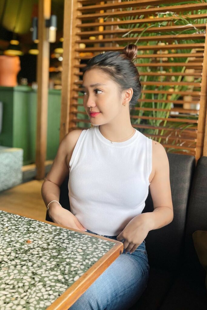 Kaos Ketat Toge Chika Chandrika Tanktop Tipis