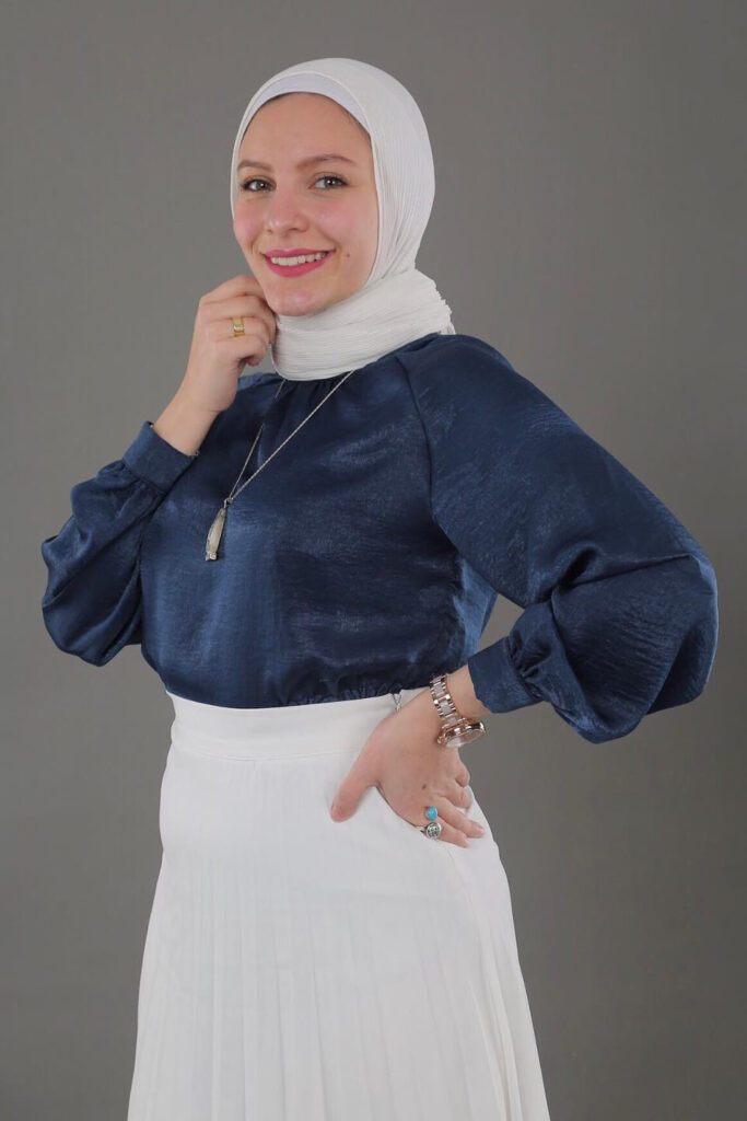 Nour Eldakhakhny Selebgram Hijab Arab Cantik Bibir Tipis