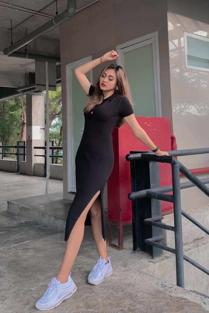 Selebgram Angel Good Ponsel Billa Reroma Dewi Langisng