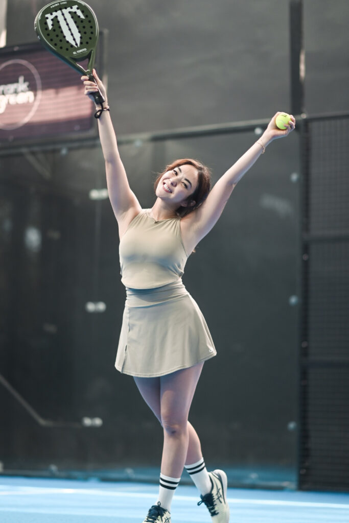 Foto Seksi Gisel Anastasia Ketiak Mulus Main Squash