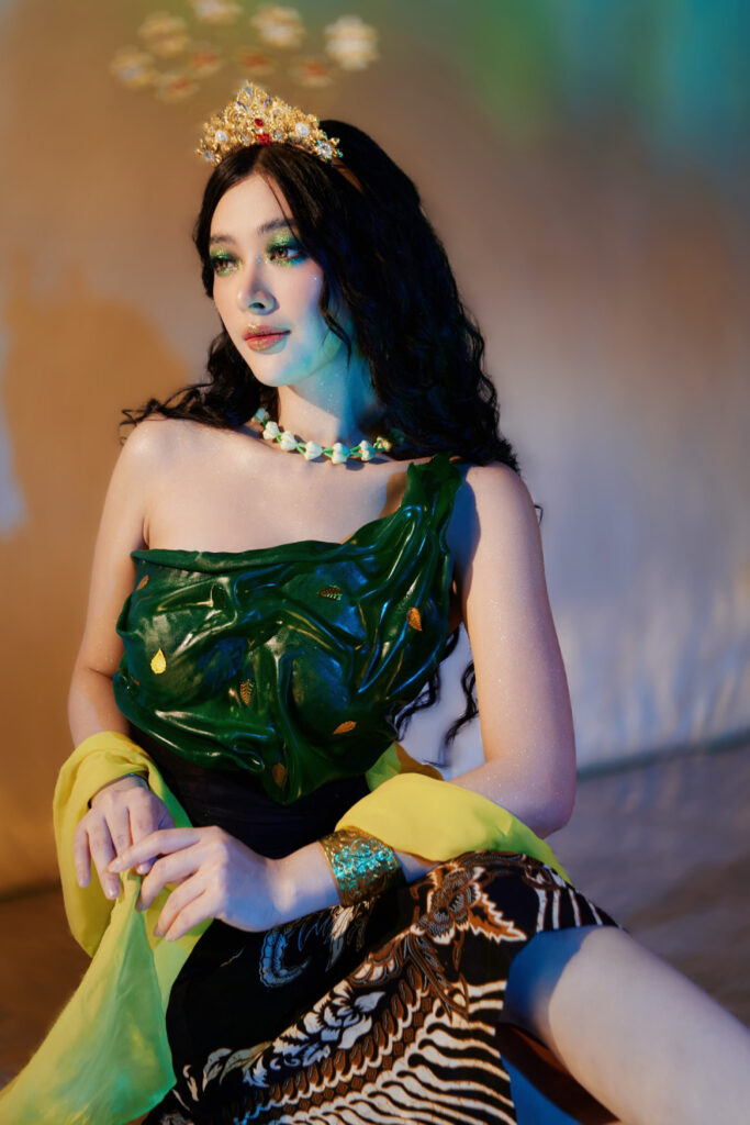 Selebgram Fashion Seksi Dara Sarasvati Nyi Roro Kidul Seksi