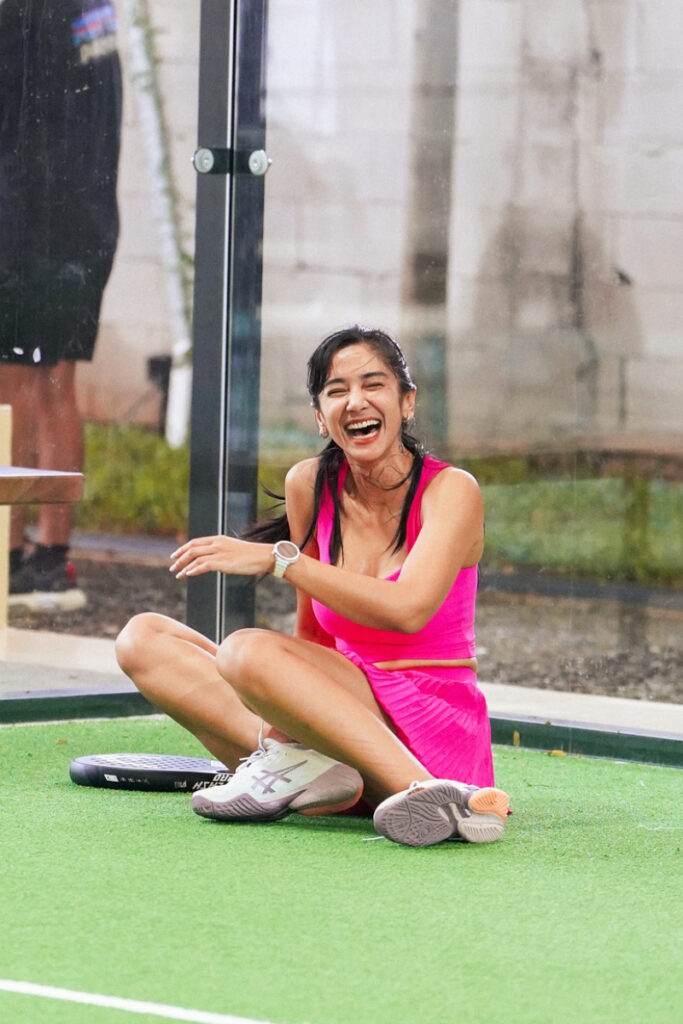 Foto Seksi Fanny Ghassani Paddle Tenis Terjerembat