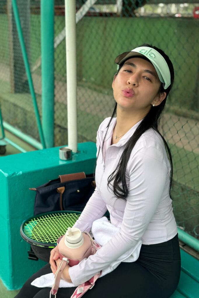 Foto Seksi Dj Putri Una Ketat Senyum manis menggoda