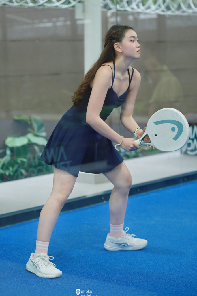 Foto Seksi 𝐕𝐚𝐥𝐞𝐧 𝐂𝐞𝐜𝐢𝐥𝐢𝐚 Cindo Padel Bungkuk