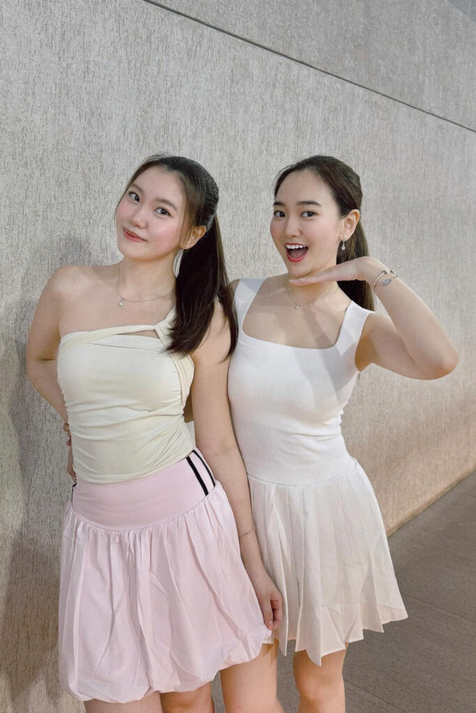 Valen Cecilia Chindo Seksi Padel Pink