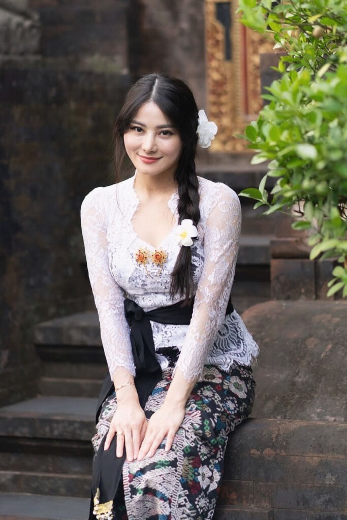 Cindo Bali Cantik dan manis Seksi