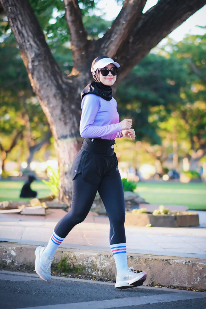 Siti Fatima Tri Selvia aka Rary Selebgram Run Marathon Pacer Makassar Hijab CPI