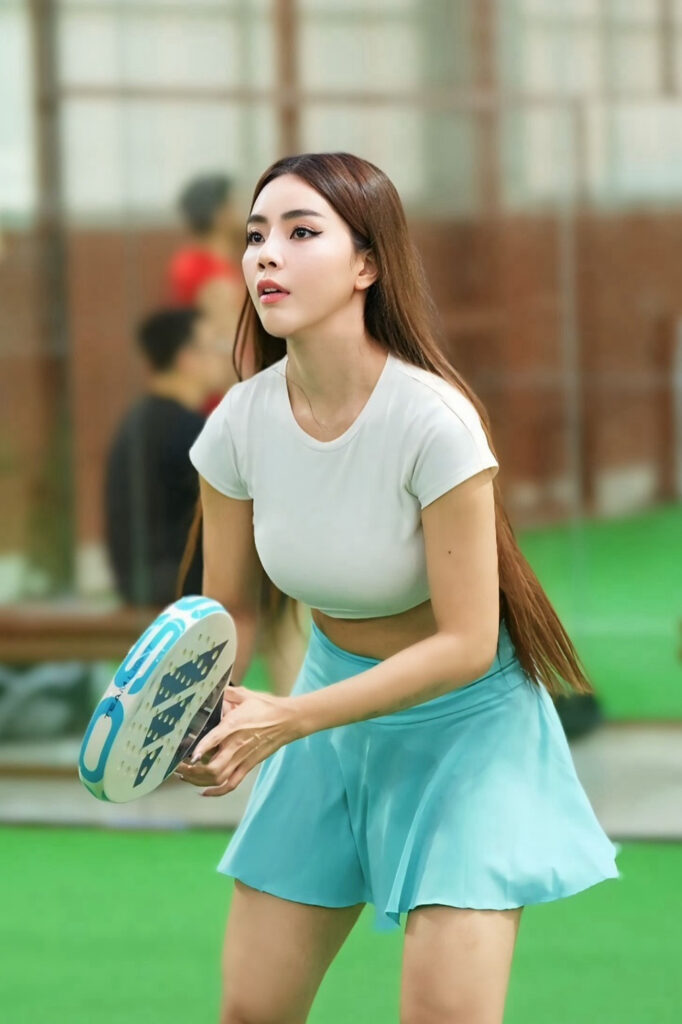 Edelways Cen Chindo Padel Seksi Pose Nungging Toge