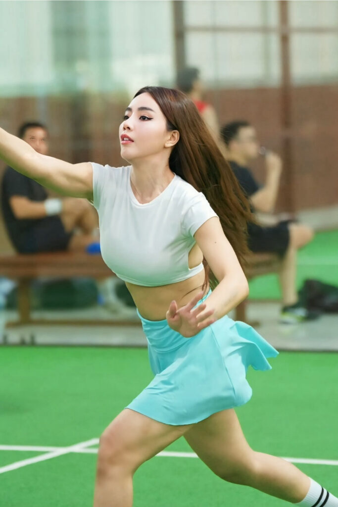 Edelways Cen Chindo Padel Seksi Pose aksi Keren