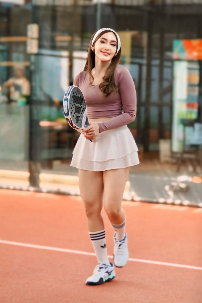Foto Padel Seksi Intan Saumadina Presenter manis