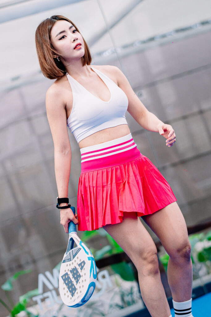 Foto Padel seksi Edelways Cen Chindo pose sensual