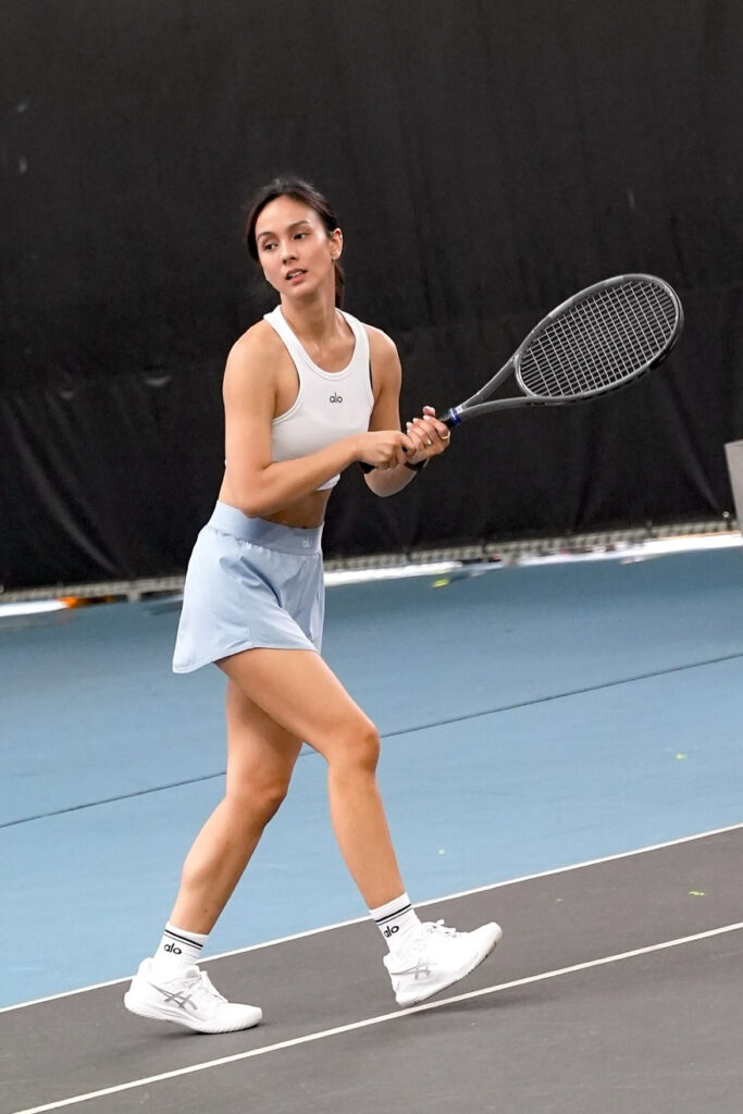 Naysa Marcella Foto Padel Seksi Kaki Jenjang Paha Mulus
