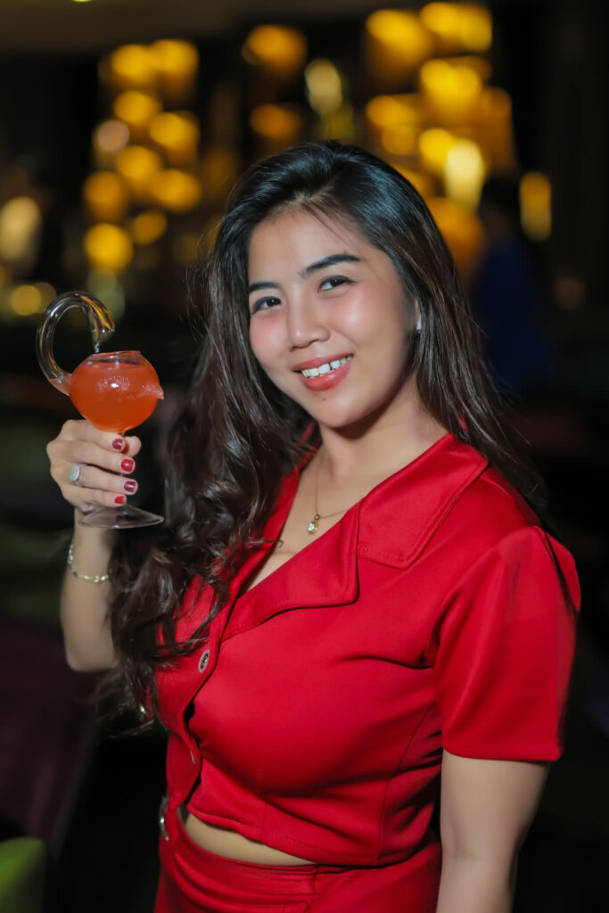 Foto Seksi Queen R Cece Anjella Bispak