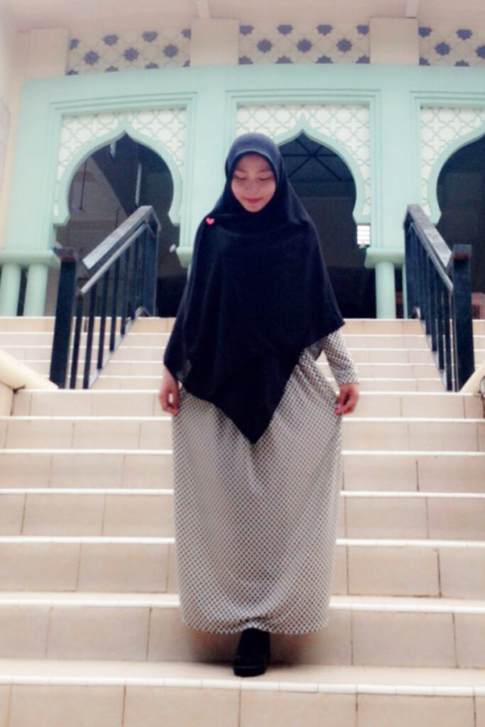 Gamis Syari Cantik Bidang Makassar Ani Revani Senyum