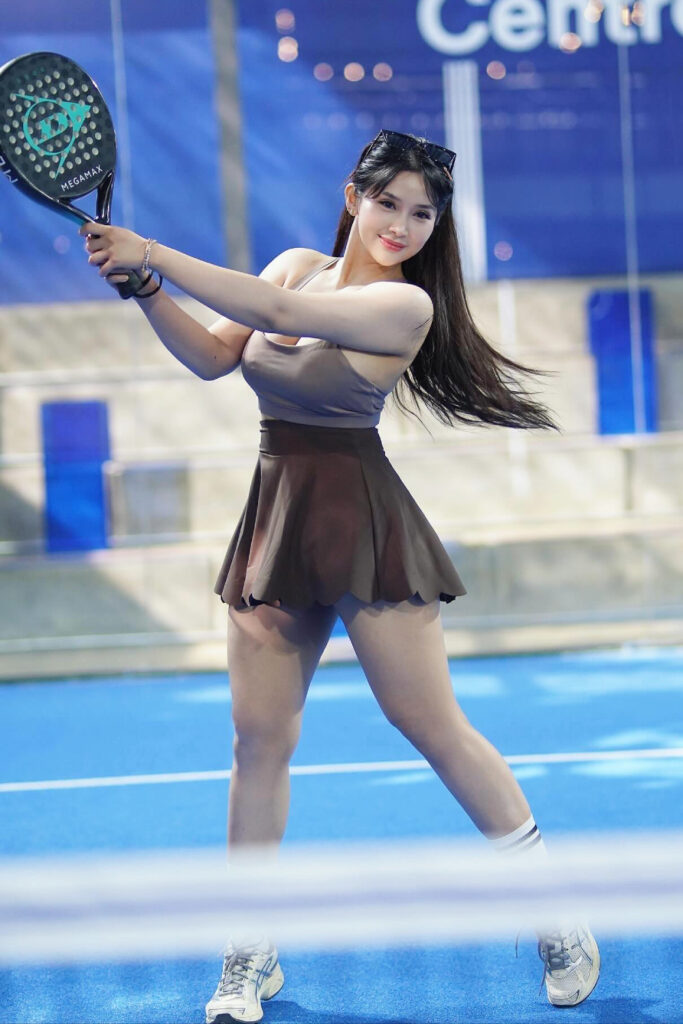 Model Seksi Amelia NS Padel Rambut Sensual