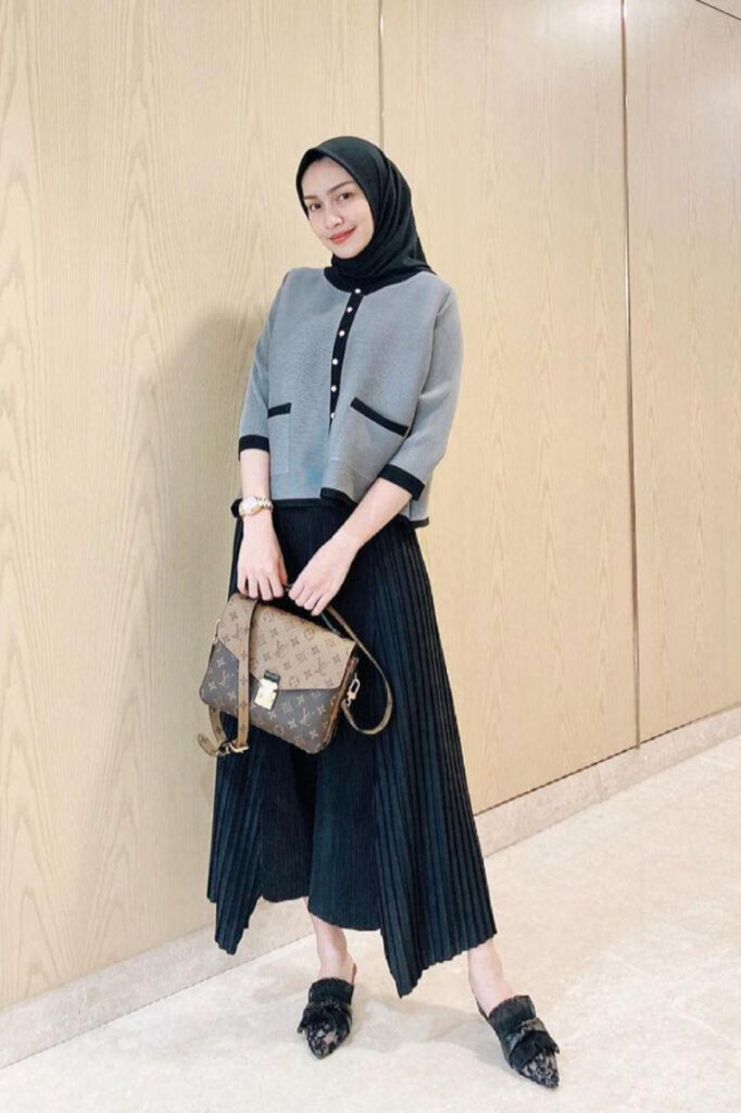 Rok Plisket Format Kerja Hijab