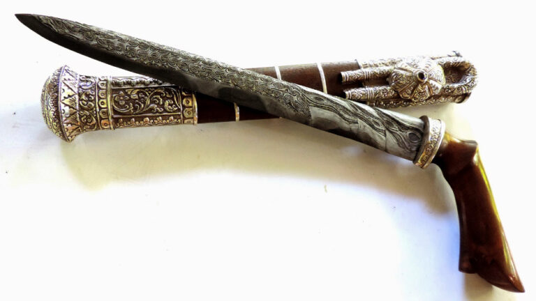 Pamor Badik - Senjata Khas Sulawesi Selatan - Dzargon