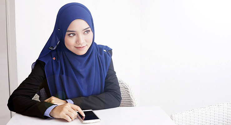 cewek manis pakai Hijab cantik warna biru dan seksi