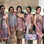 Kebaya dan Batik Modern seksi